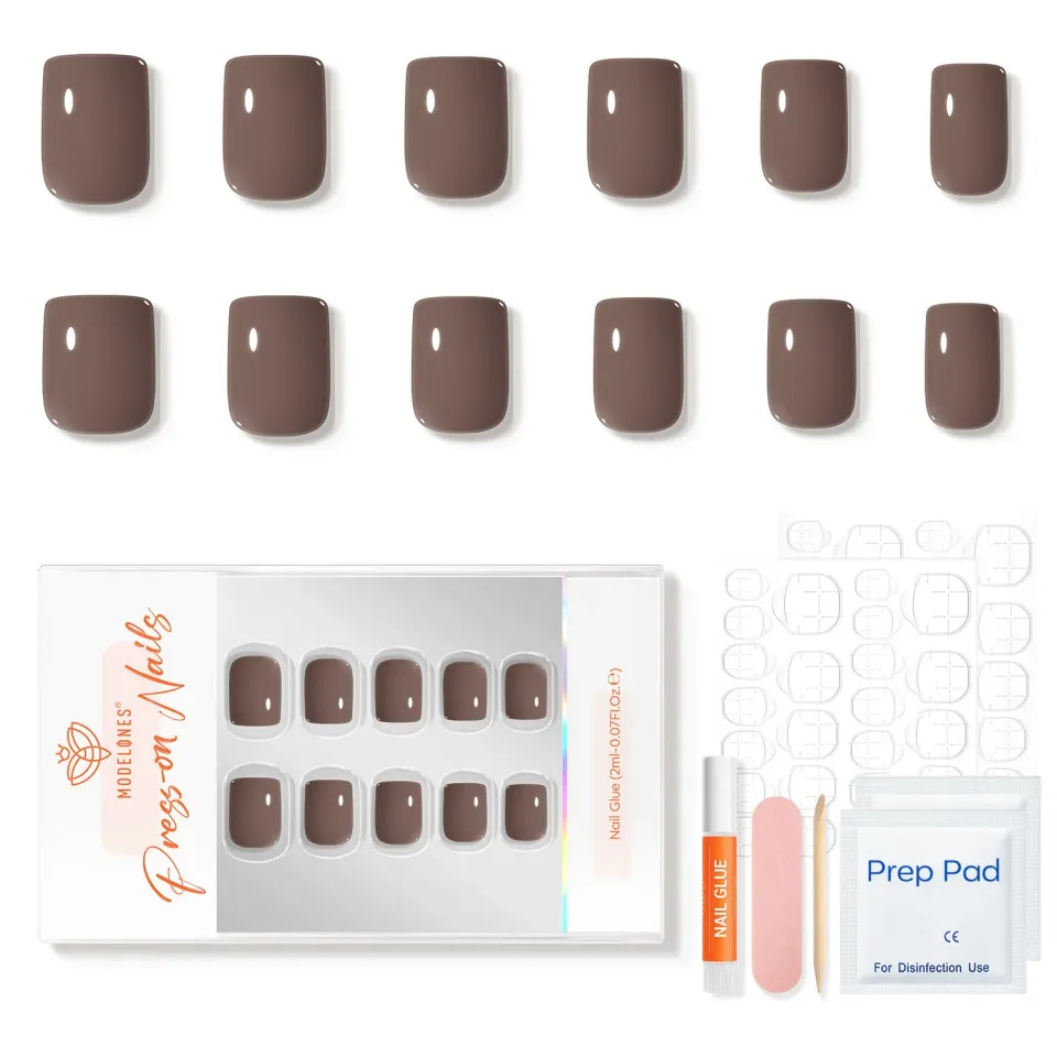 Modelones Milk Mocha lösnaglar press on beige brun