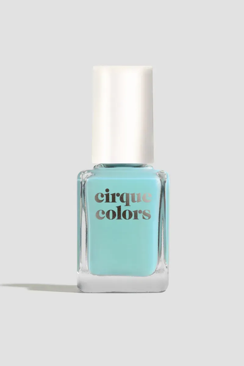 Cirque Colors Blue Bird nagellack ljusblå crelly