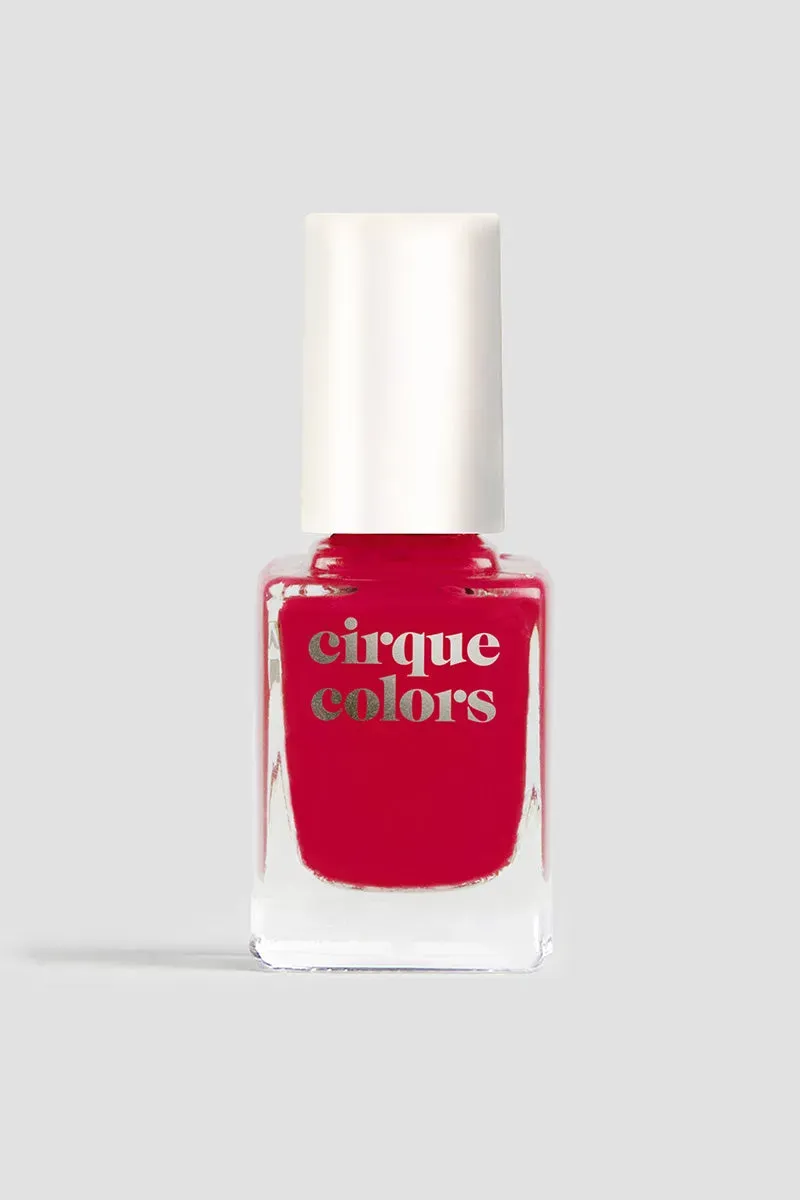 Cirque Colors Strawberry Fields nagellack röd