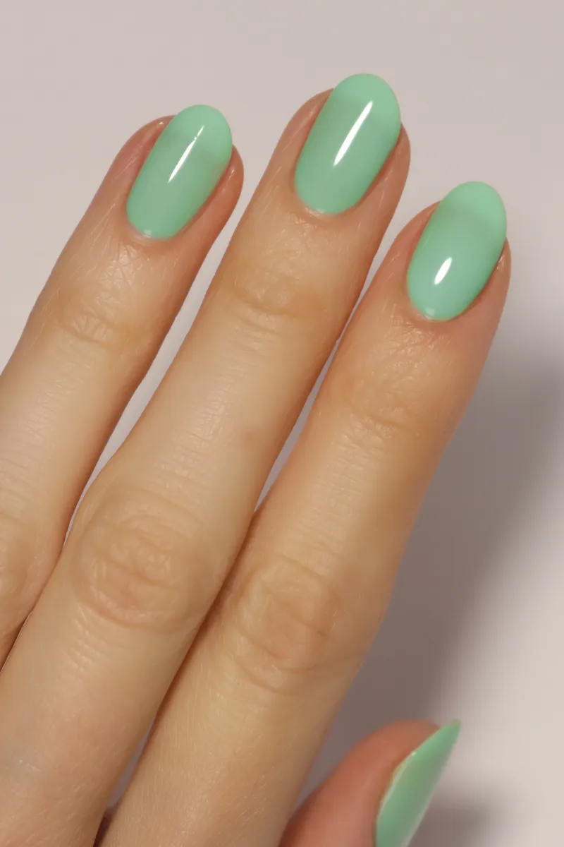 Cirque Colors Honeydew crelly nagellack pastellgrön
