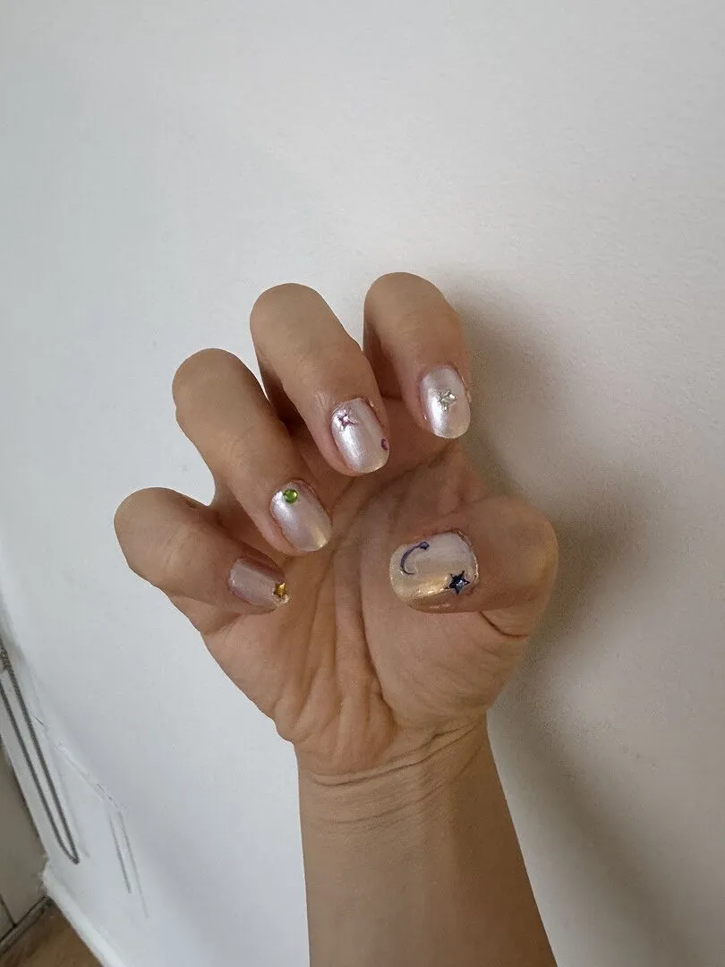 Cirque Colors Sylph nagellack vit pärlglans