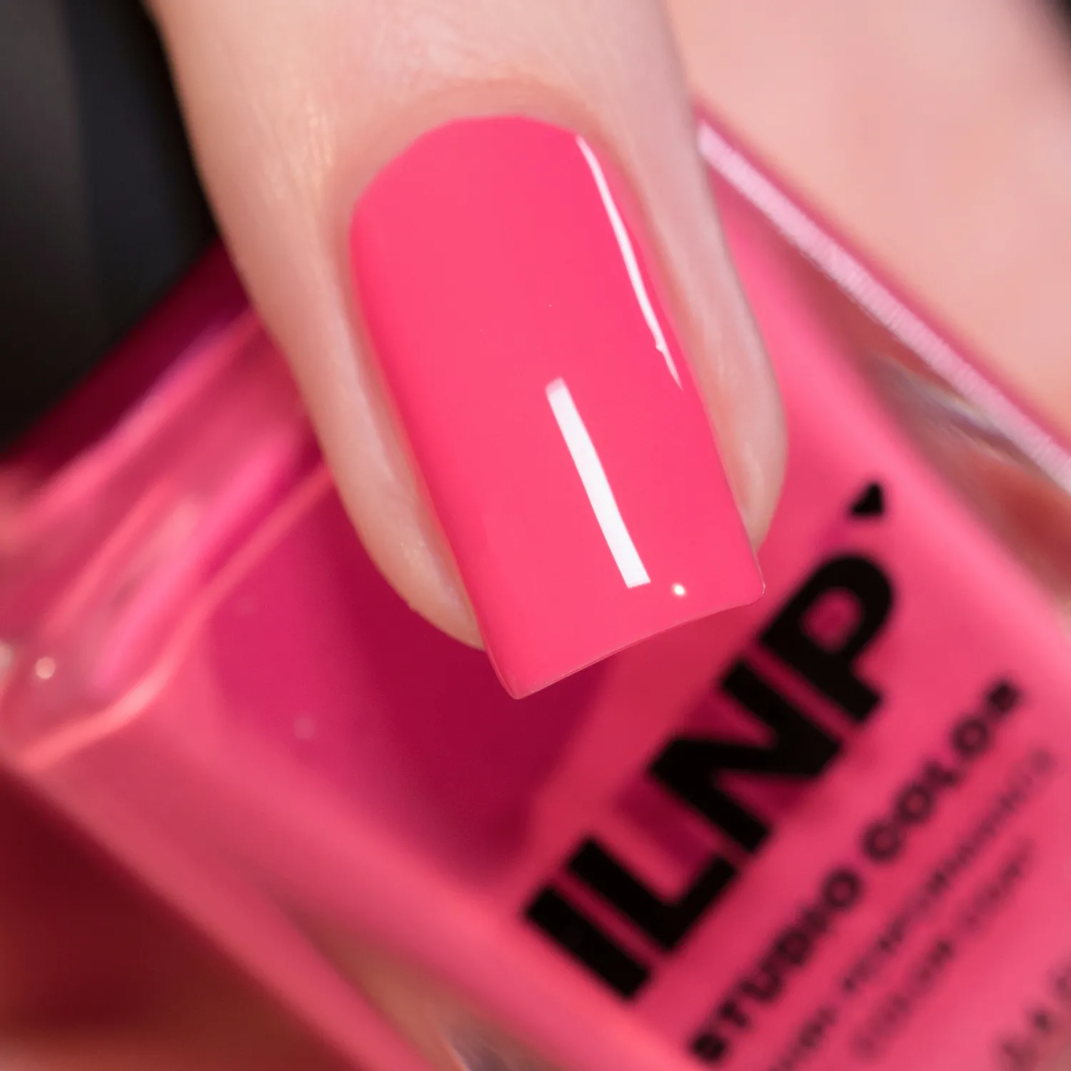 ILNP Lovestruck Cupid nagellack rosa kräm