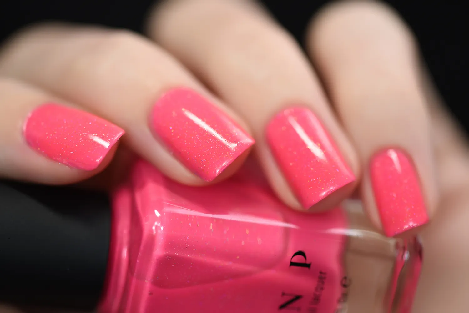 ILNP Summer Crush nagellack neonrosa holografiskt