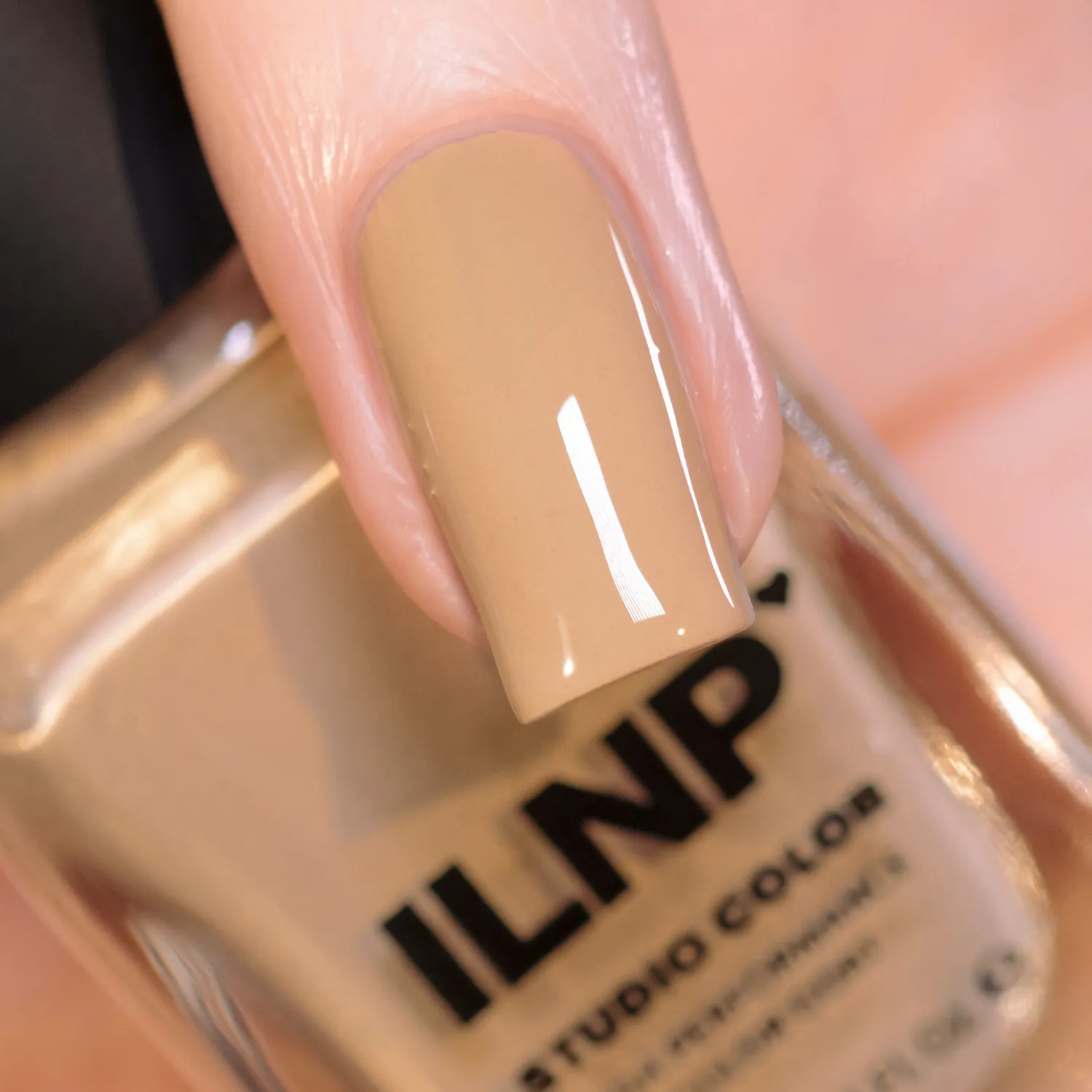 ILNP Short Stack nagellack lönnbeige kräm