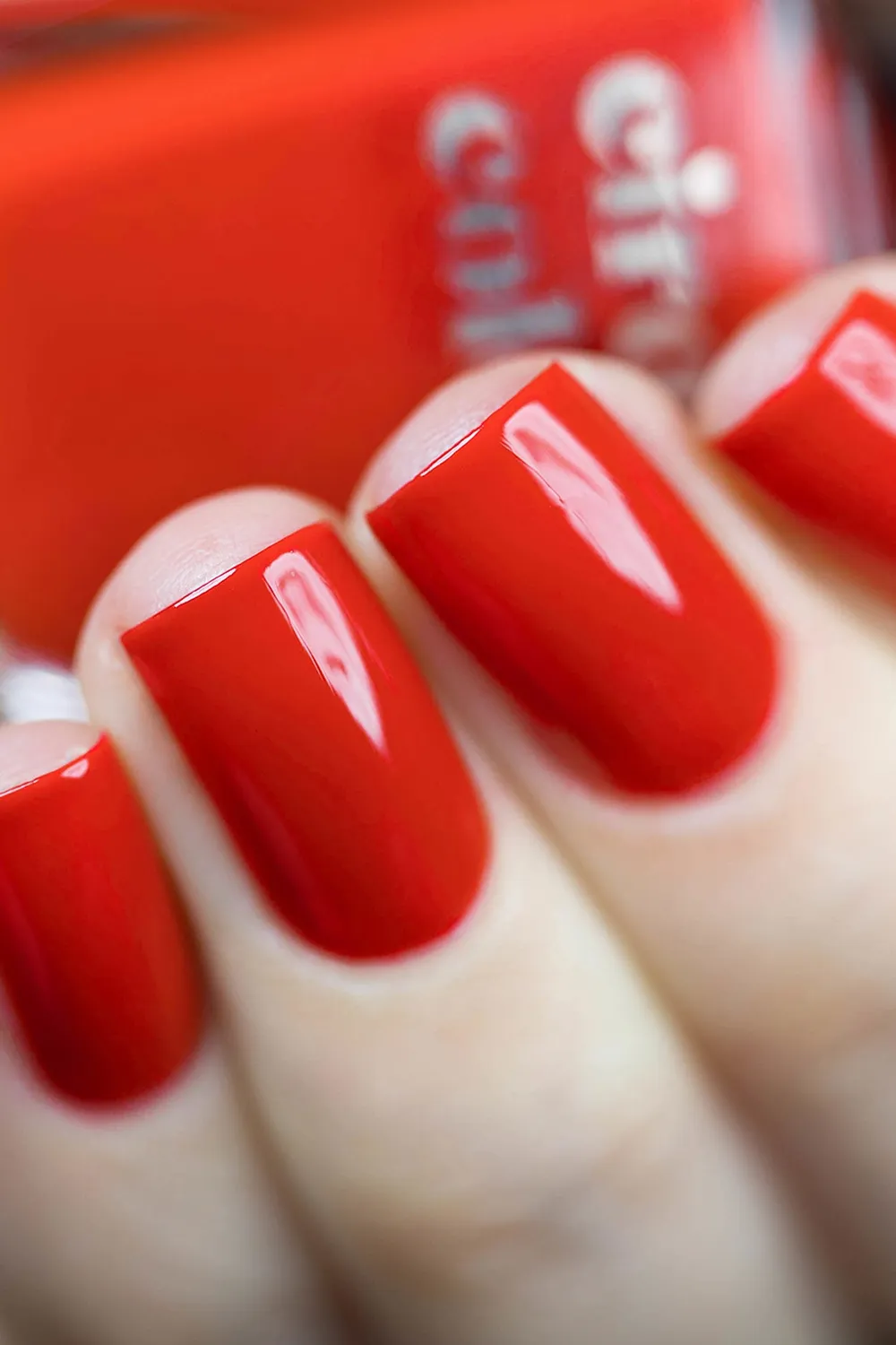 Cirque Colors Toadstool nagellack eldröd crème