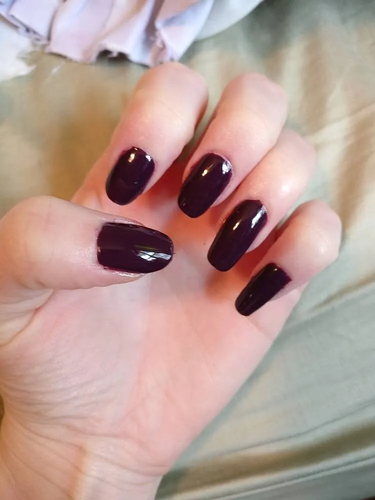 Cirque Colors La Vie Boheme nagellack mörklila crème