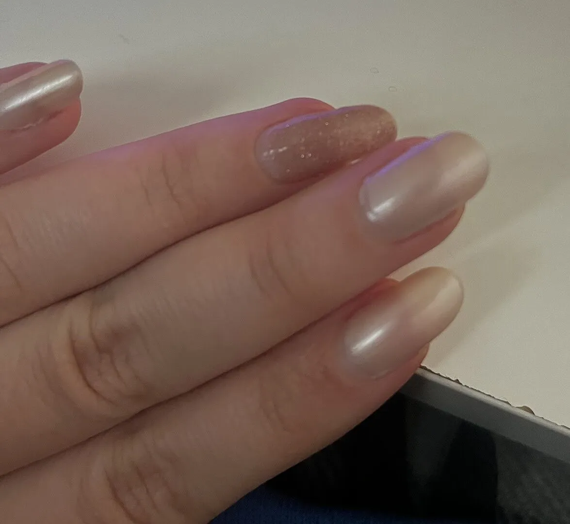 Cirque Colors Sylph nagellack vit pärlglans