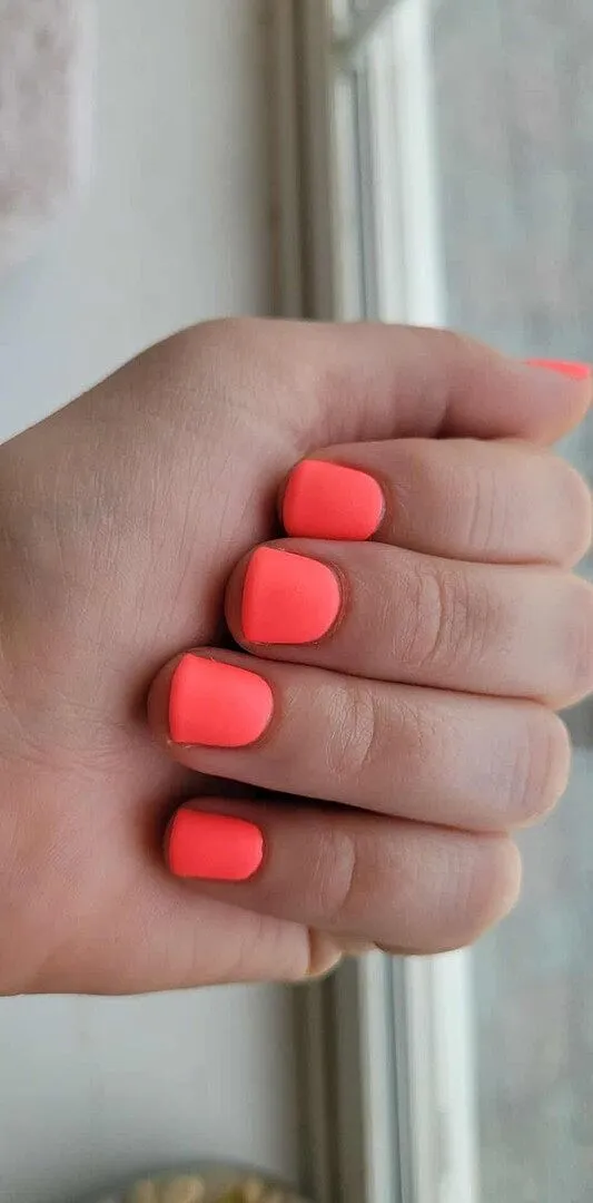 Cirque Colors Vice Boozy Brunch nagellack korallneon