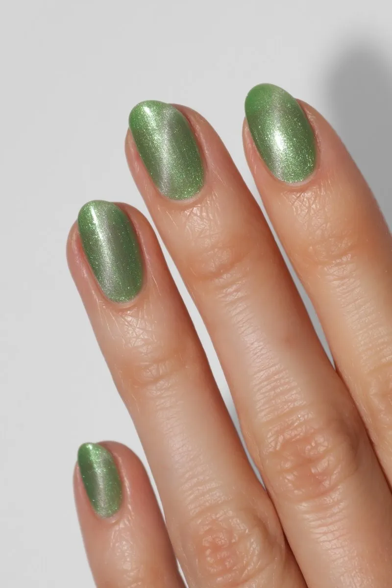 Cirque Colors Sprout nagellack magnetisk bladgrön