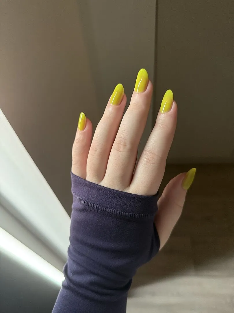Cirque Colors Star Fruit Jelly nagellack chartreuse jelly