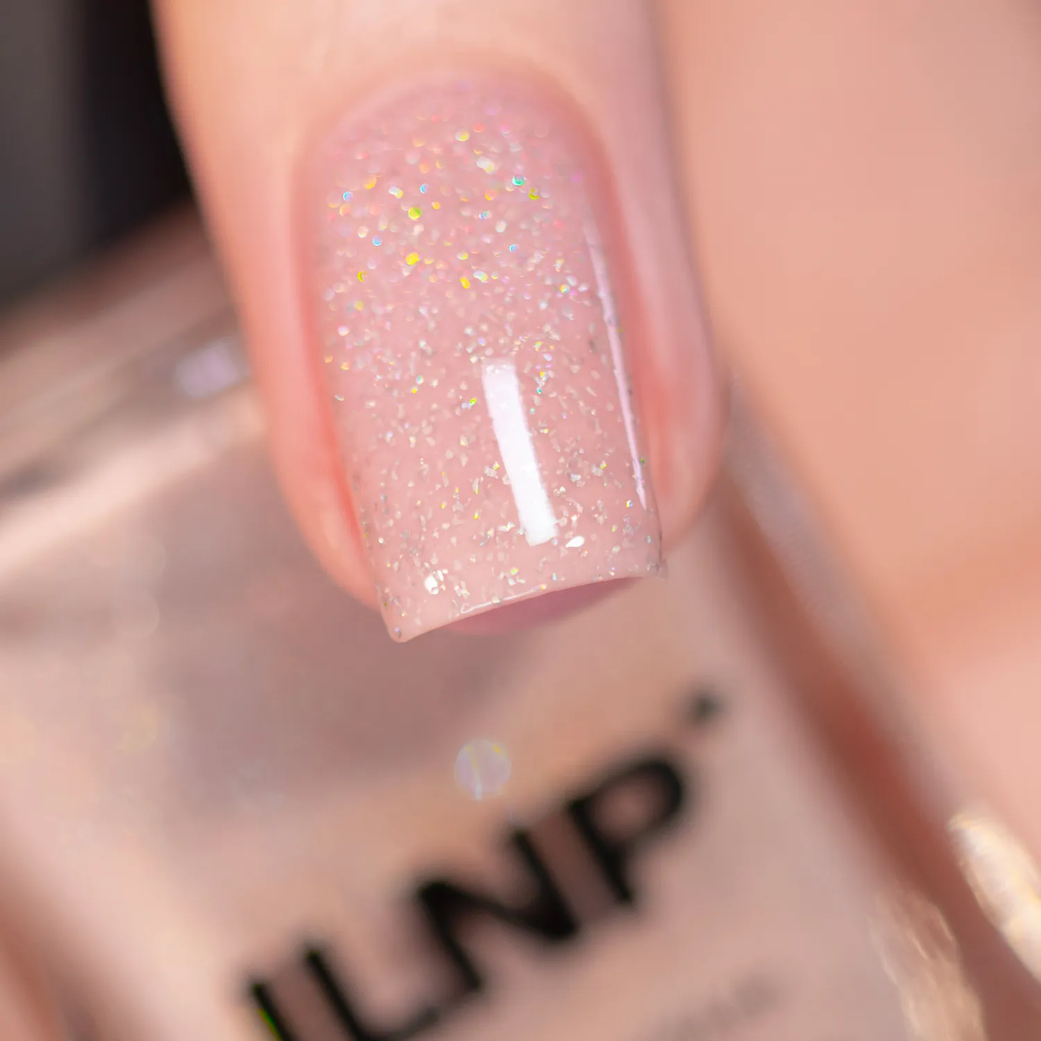 ILNP Birthday Suit nagellack nude holografisk