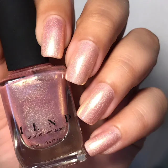 ILNP Yes Please nagellack holografisk ljusrosa