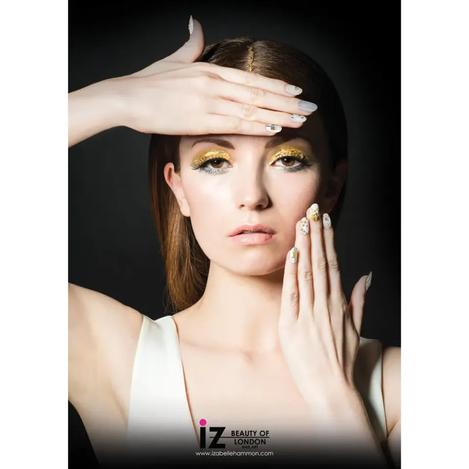 Iz Beauty Metallics nagelposter A2 salong