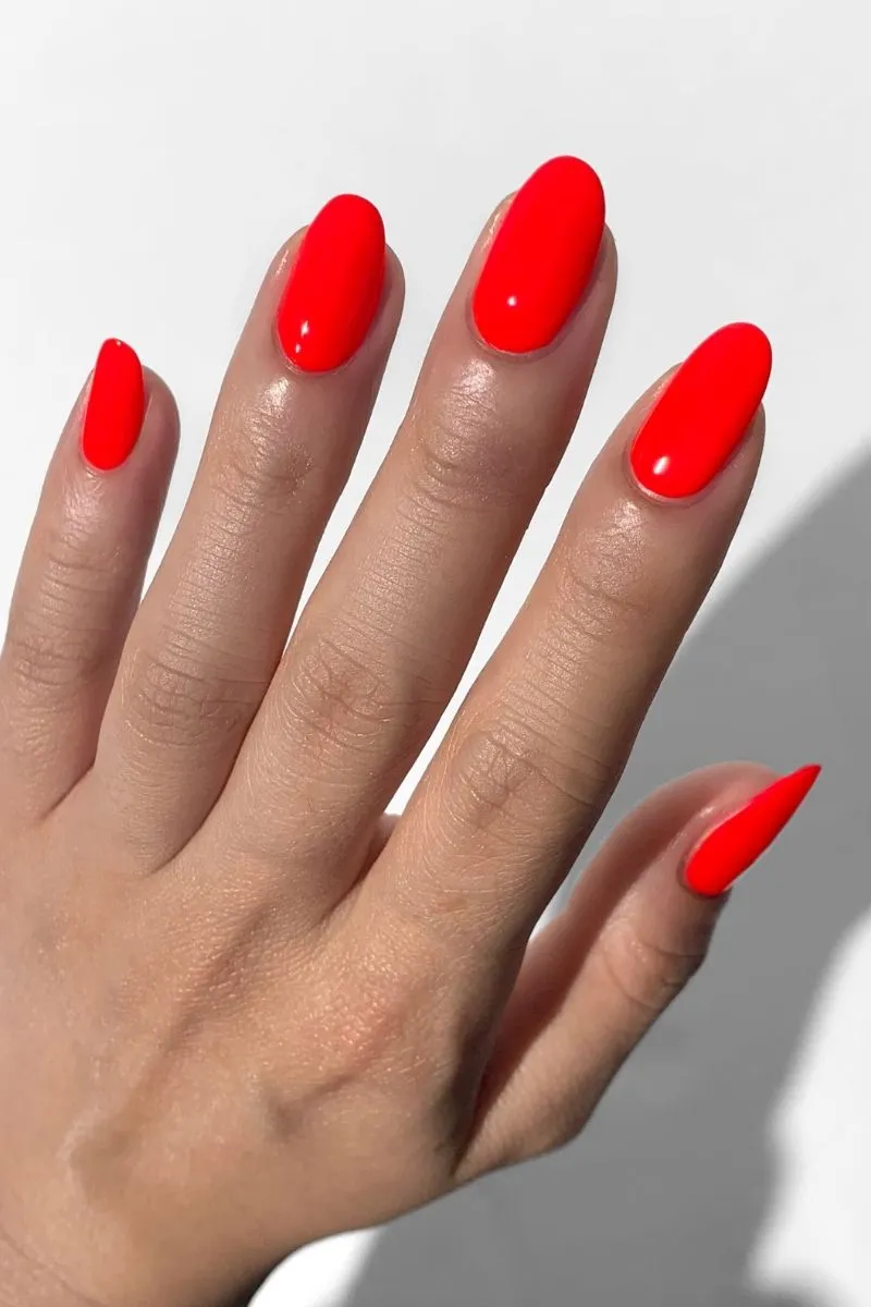 Cirque Colors Road Rage nagellack neonröd kräm