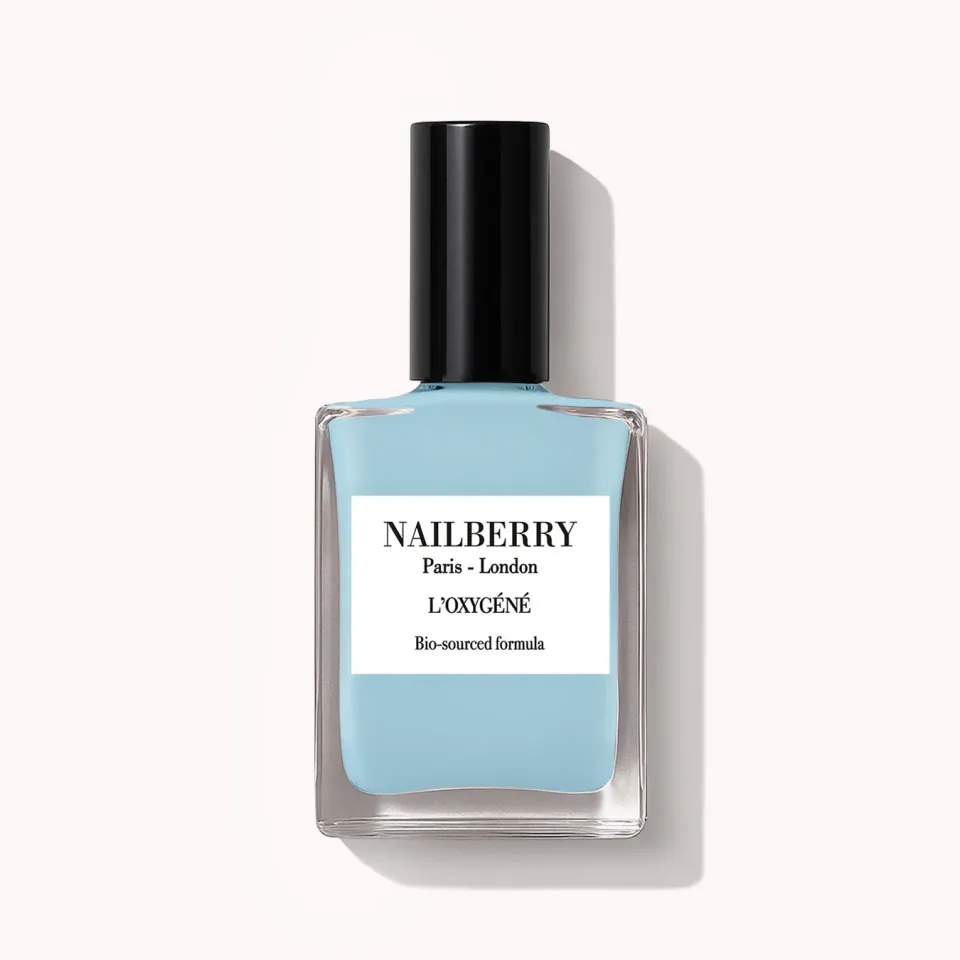 Nailberry Charleston nagellack 14ml pastellblå opak
