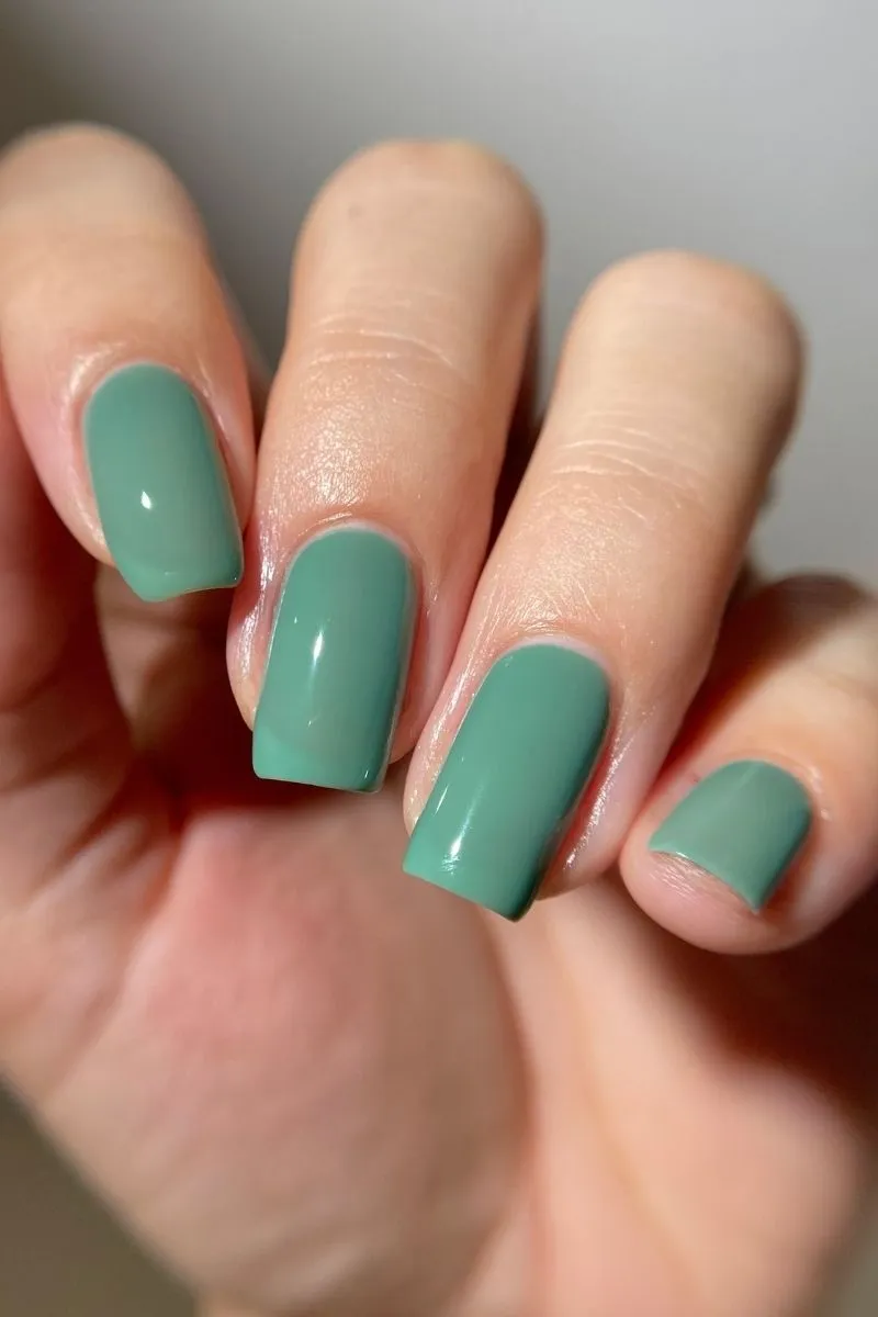 Cirque Colors Sage nagellack crelly salviagrön