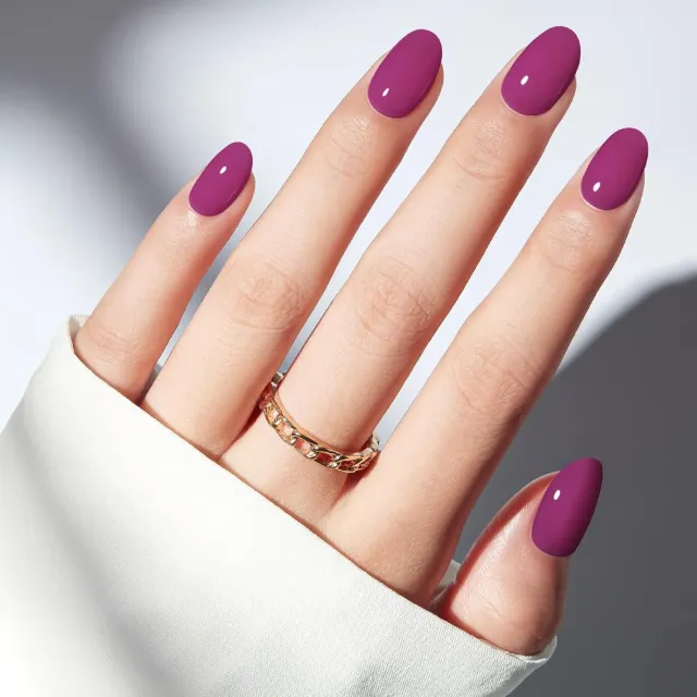 Modelones Plum lösnaglar Oval Korta 32-pack enfärgade