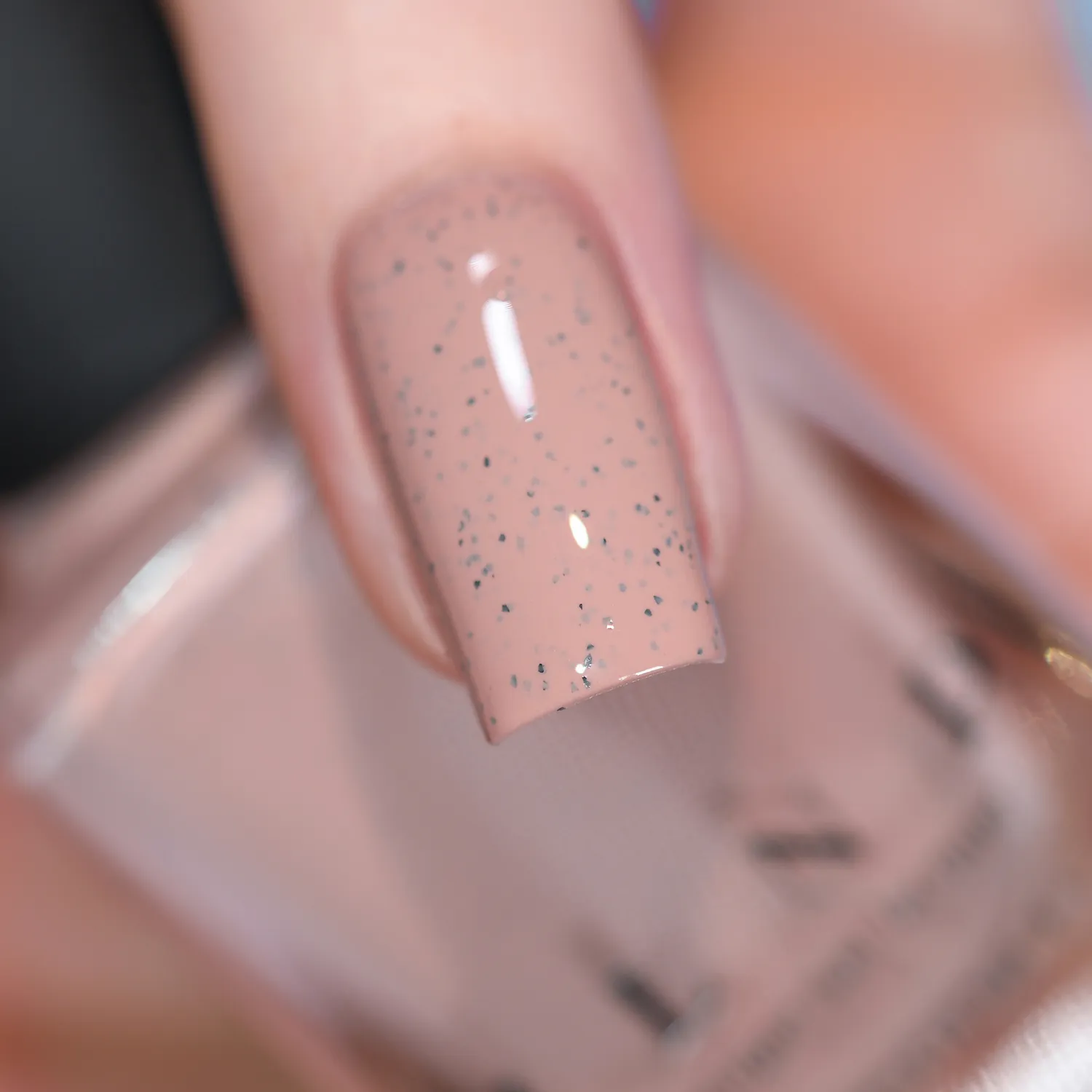 ILNP Tropics Tan Lines nagellack taupe prickig