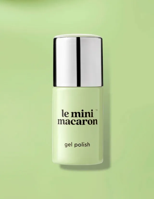 Le Mini Macaron Matcha Latte gellack krämig ljusgrön