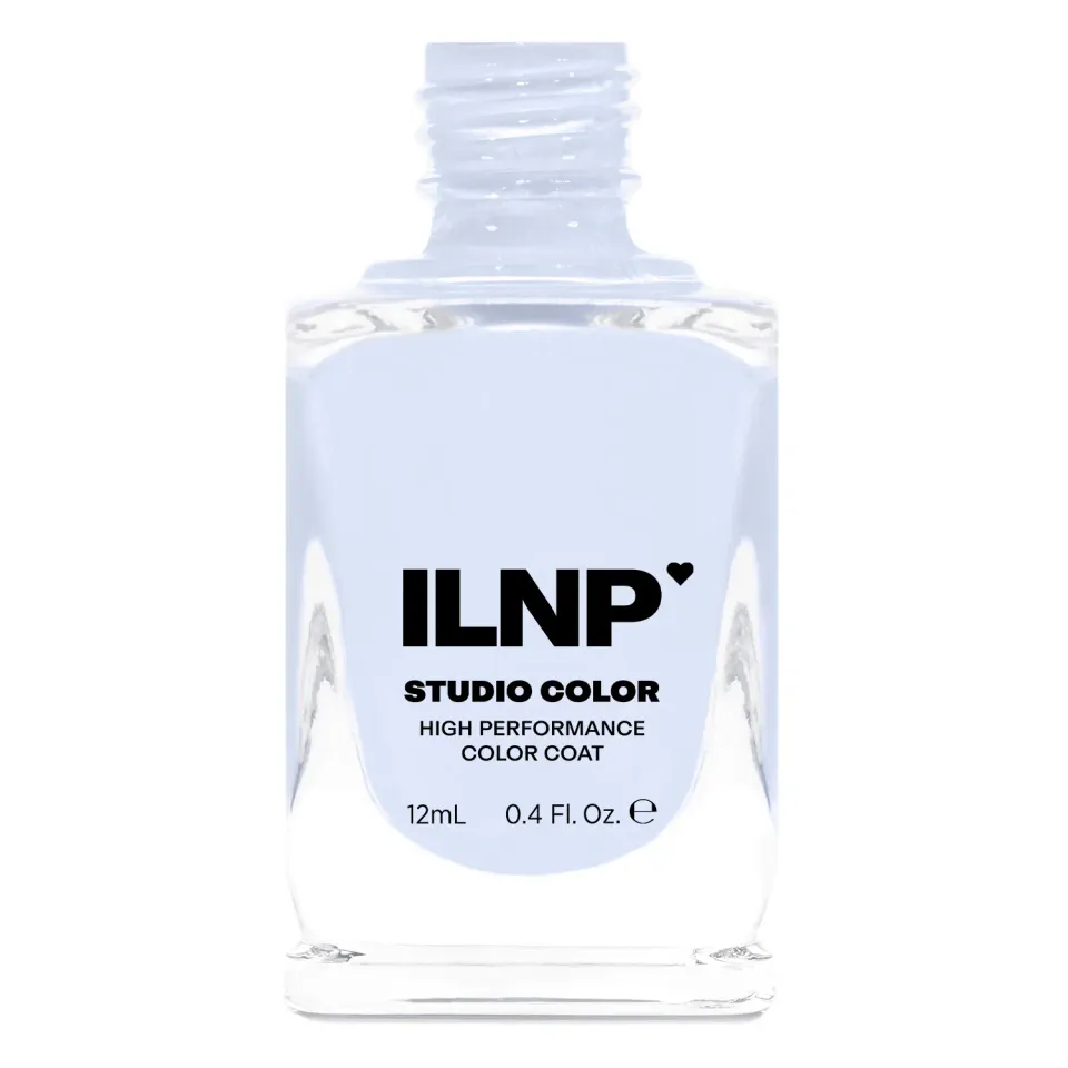 ILNP Snow Day Flurry nagellack ljusblå kräm
