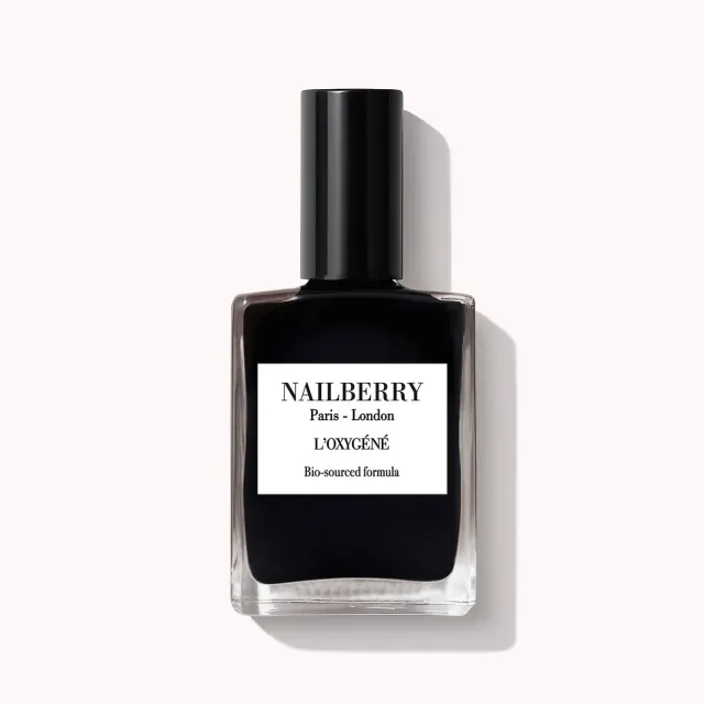 Nailberry Black Berry nagellack 14 ml täckande svart