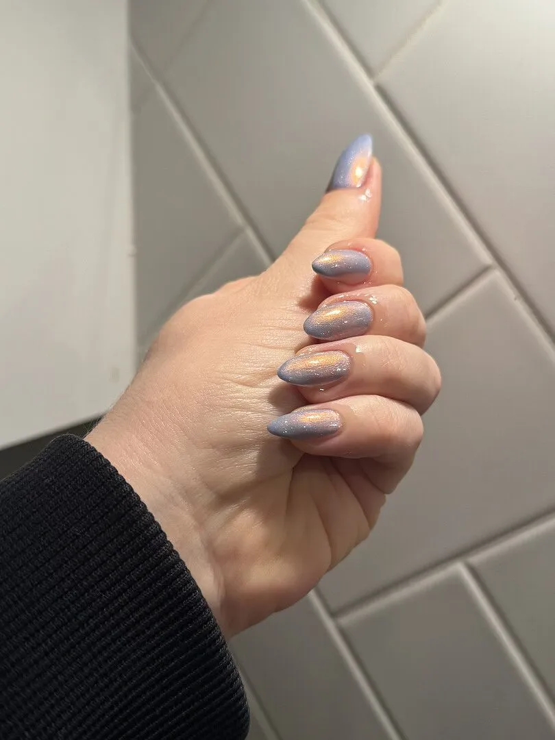 Cirque Colors Hygge nagellack sheer ljusblå kopparskimmer