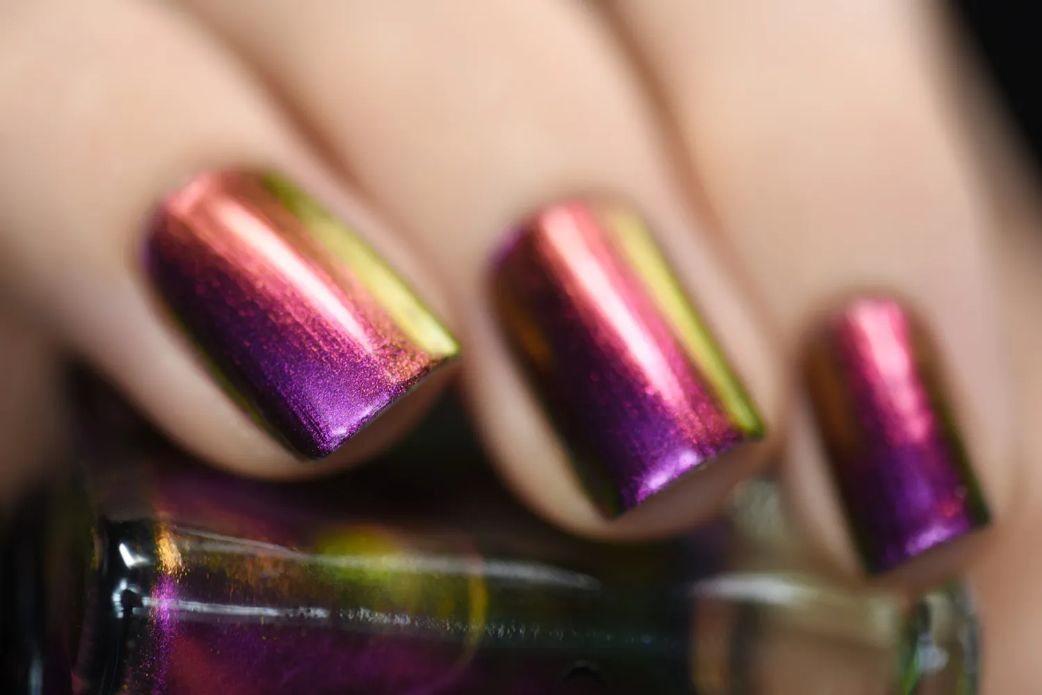ILNP Ultra Chrome Cameo nagellack flakie rosa