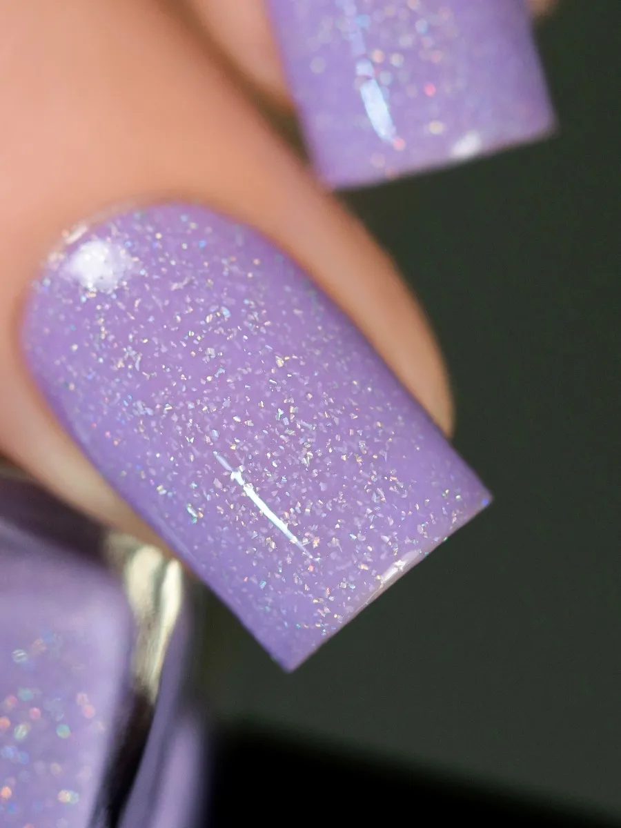ILNP Wrapped Up nagellack lavendel krämig holo