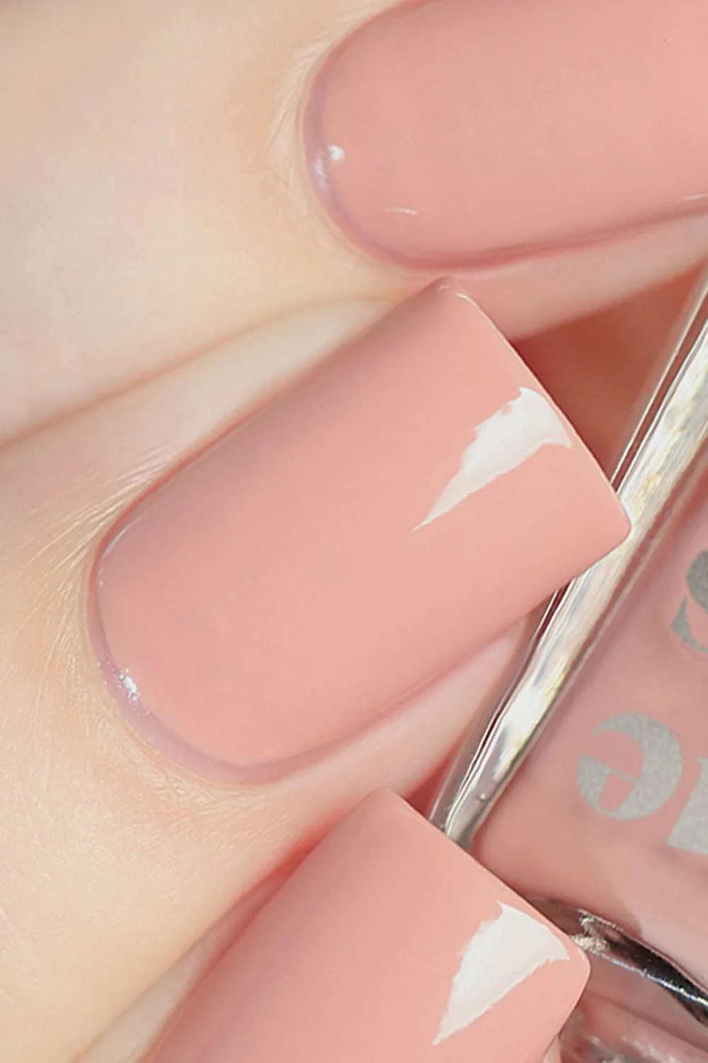 Cirque Colors Minetta nagellack rosa nude crème