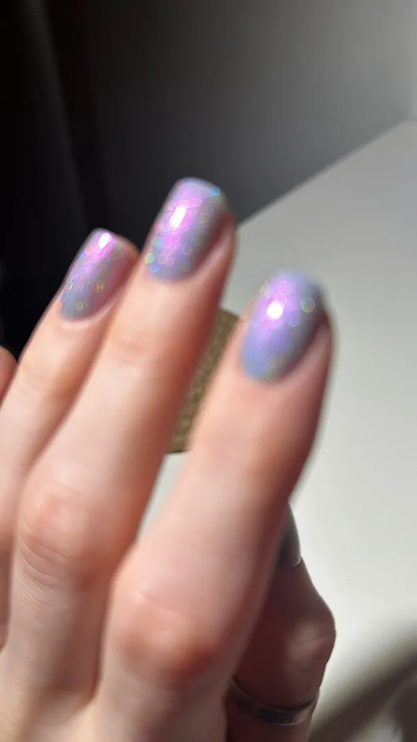 Cirque Colors Spoonful of Sugar nagellack blå holo shimmer