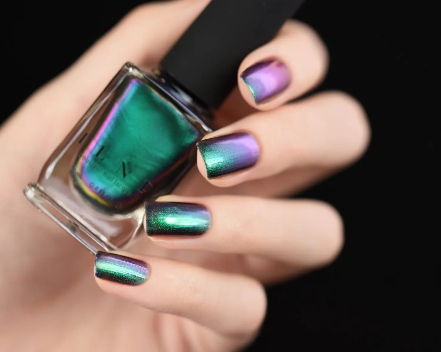 ILNP Ultra Chrome Sirene nagellack multikrom grön