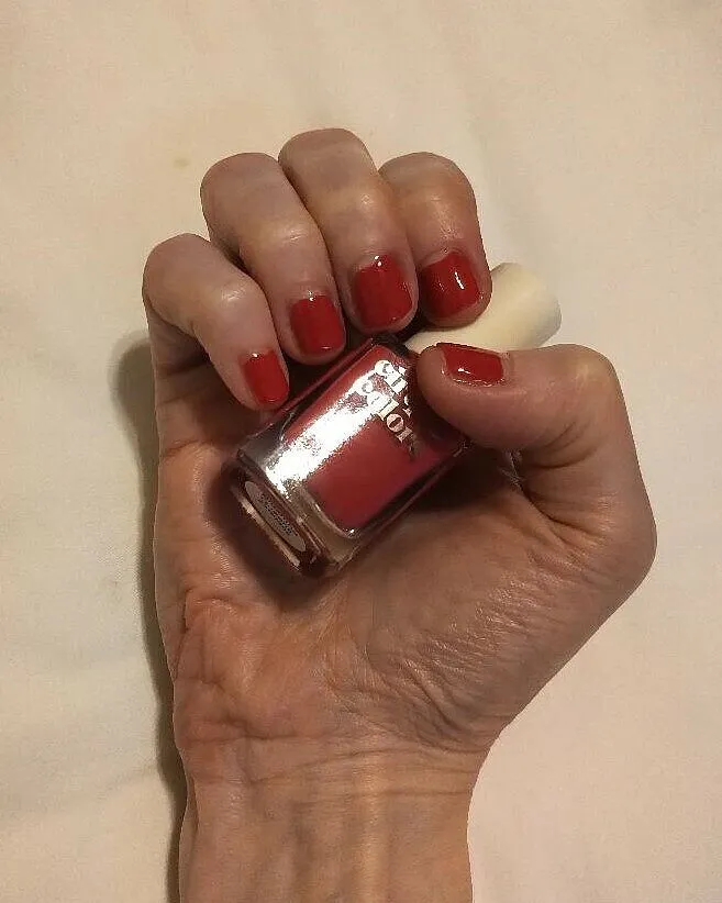 Cirque Colors Blushing Queens crème nagellack hallonrosa